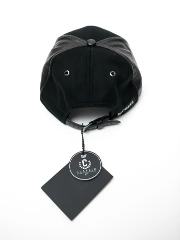 SKAM Artist StrapBack Hat Black